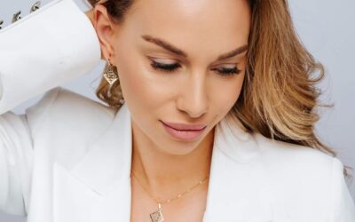 Jak dobrać kolczyki do sukienki wieczorowej?