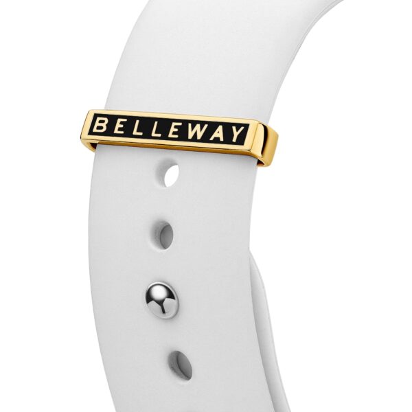 złota szlówka z czarną emalią i napisem Belleway na pasku od zegarka w kolorze szarym